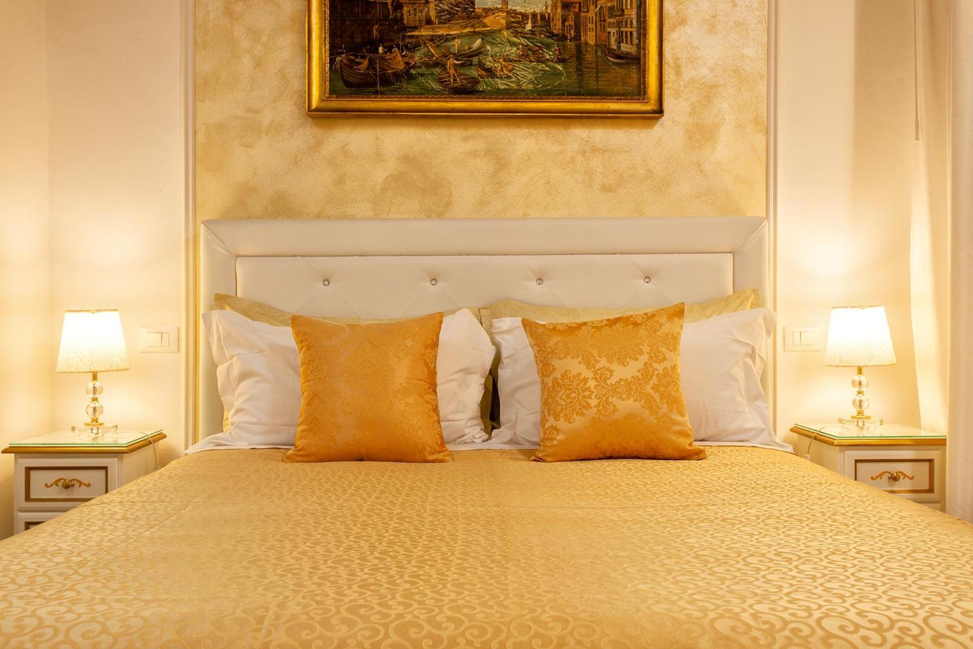 Capatron Hotel Venetië Buitenkant foto