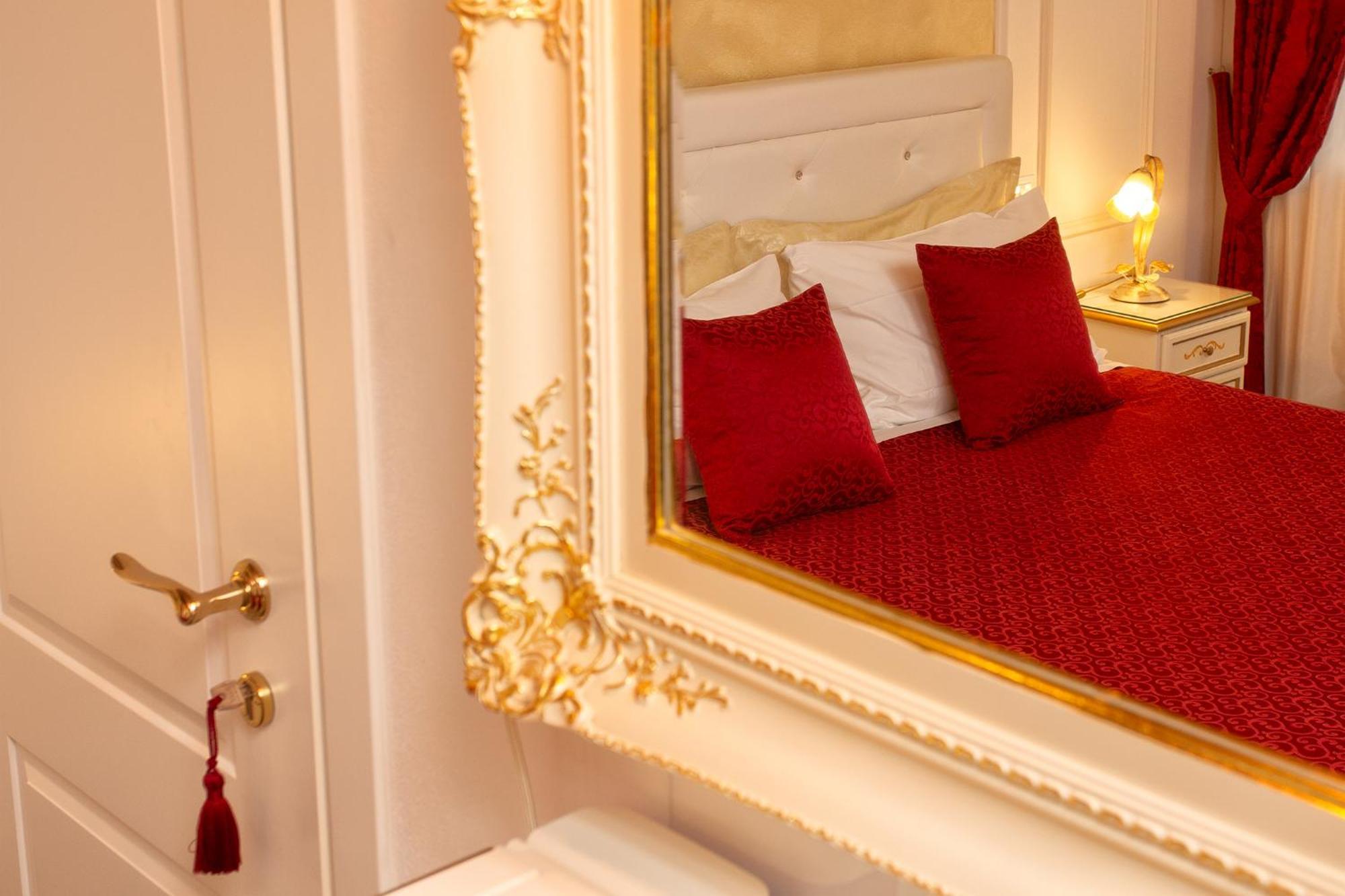 Capatron Hotel Venetië Buitenkant foto