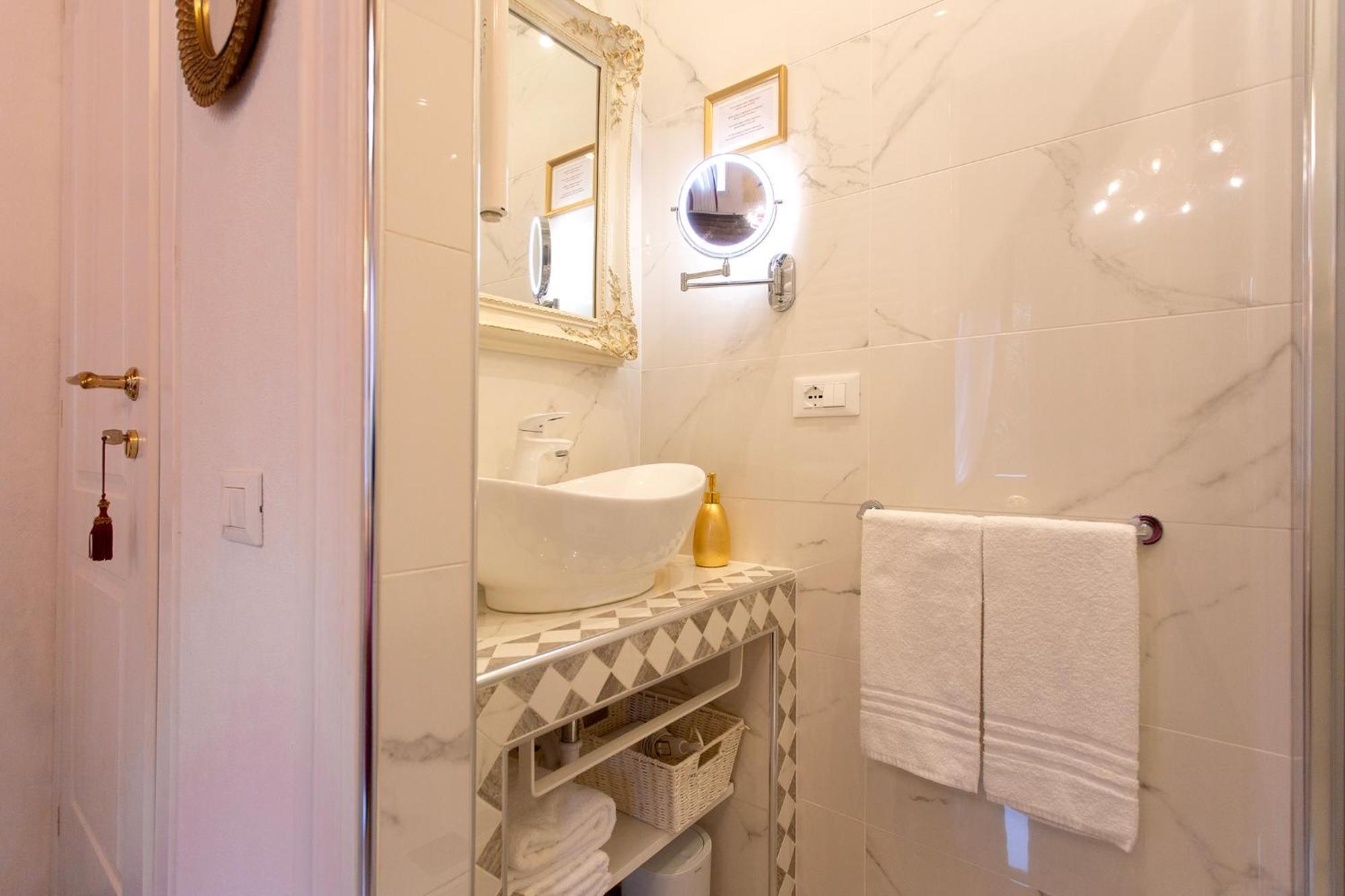 Capatron Hotel Venetië Buitenkant foto